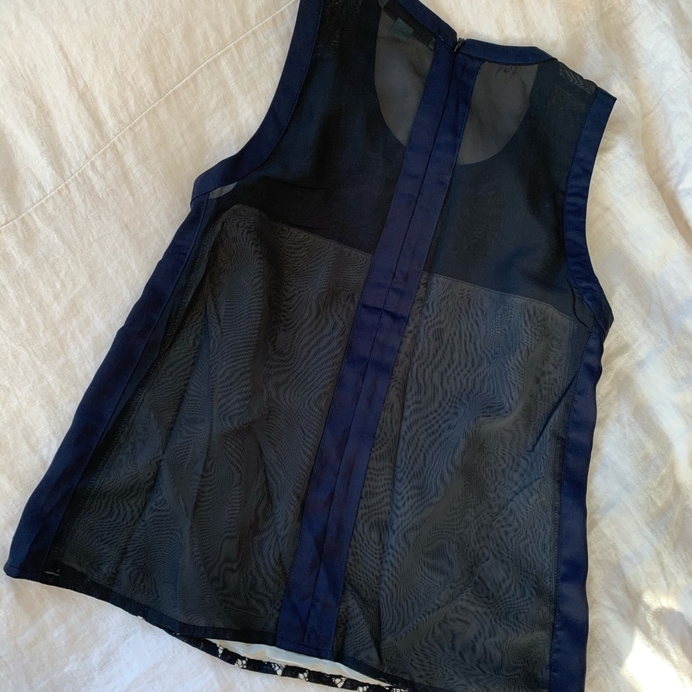 Embroidered Top - Picture 4 of 4